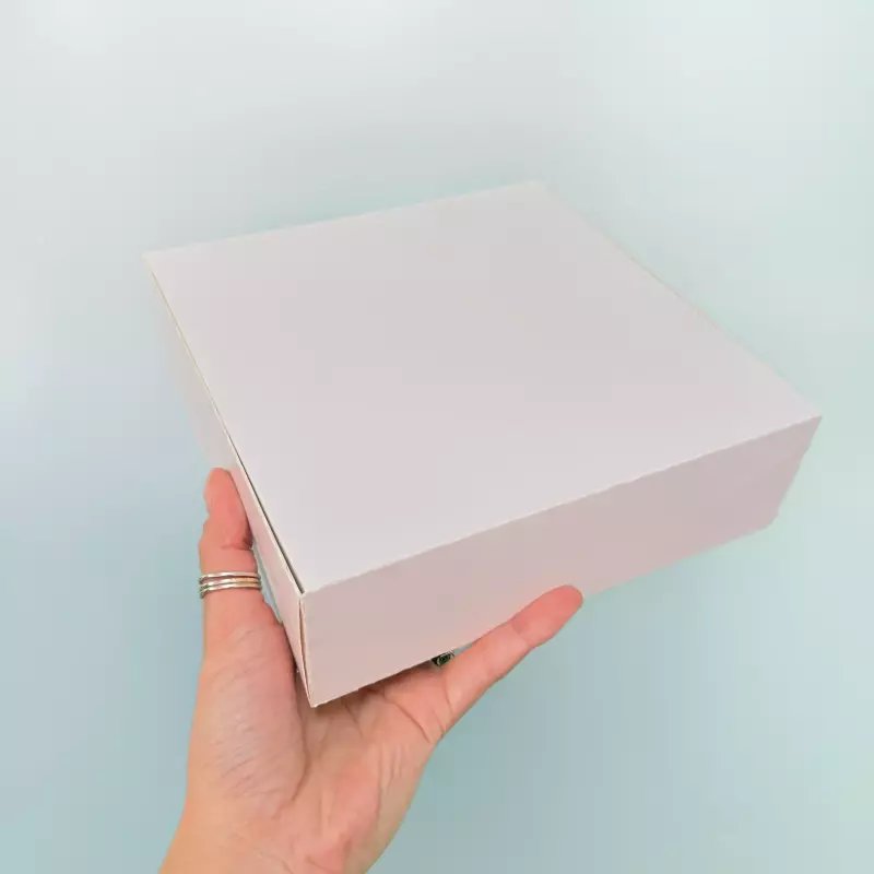 Caja Regalo (20x20x6) Sin Acetato