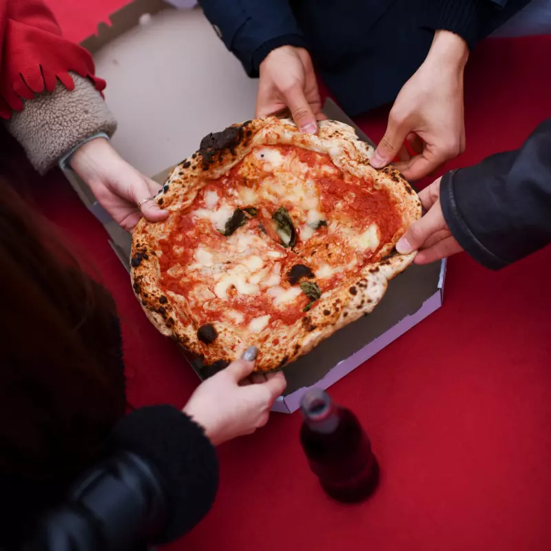 PIZZA GG + REFRIGERANTE