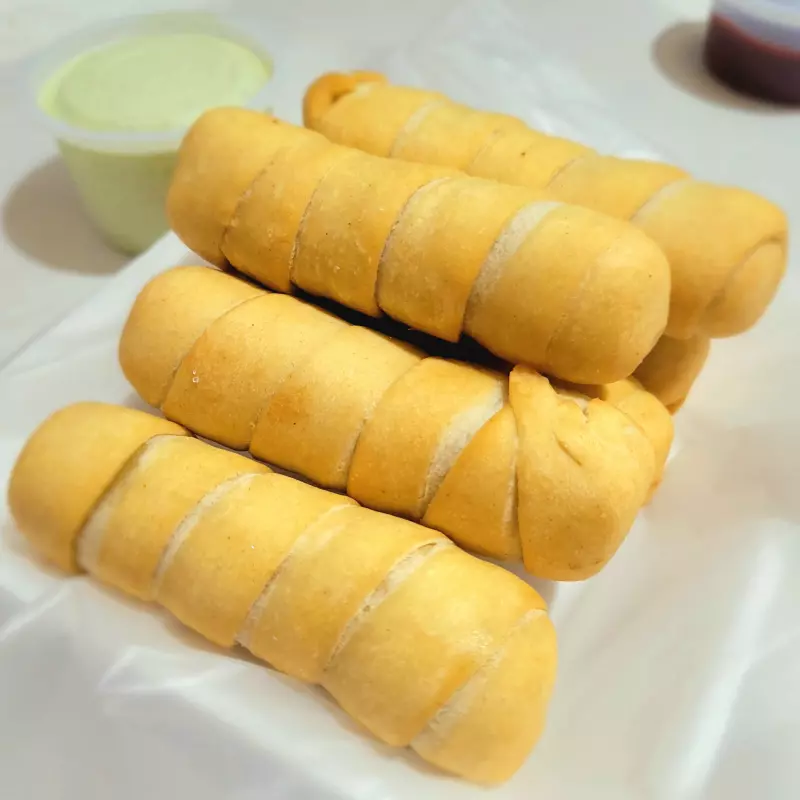 6 Tequeños de queso (9cm) + 1 salsa