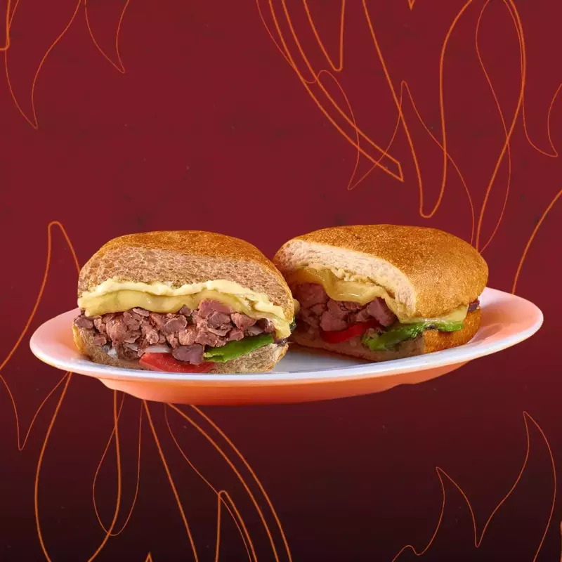 Torta de Arrachera con queso