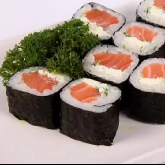 Hossomaki de salmão e Cream Cheese