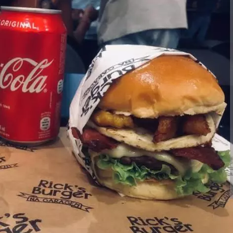 Combo x-tudo+Coca lata