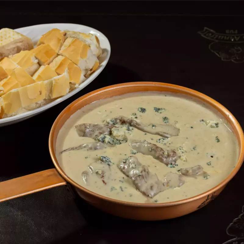 Filé Mignon ao Molho Gorgonzola 500g