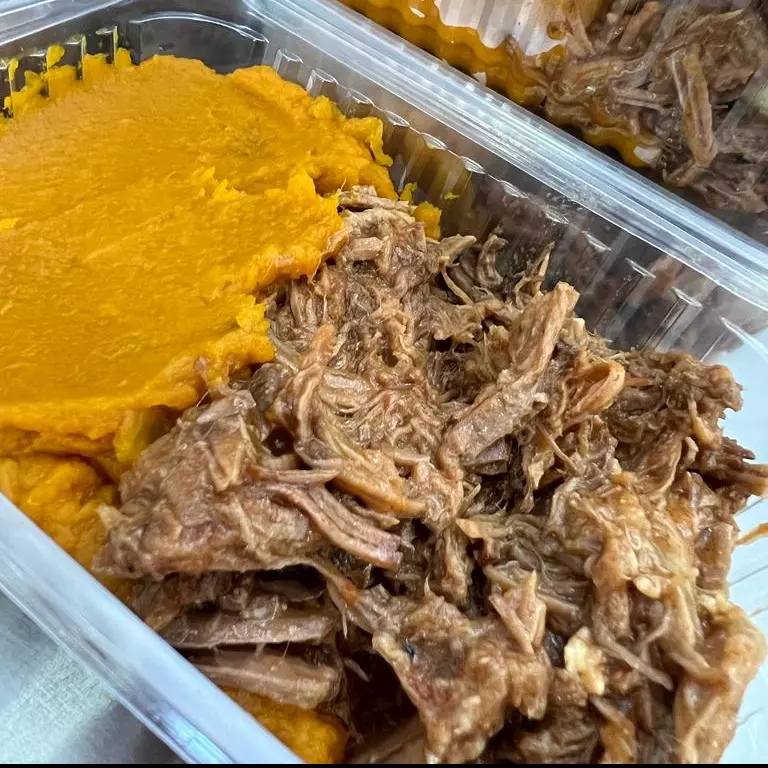 Carne de Panela c/ Purê de Cabotiá