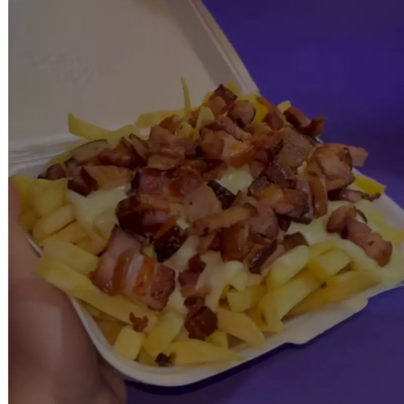 BATATA C/ BACON E QUEIJO