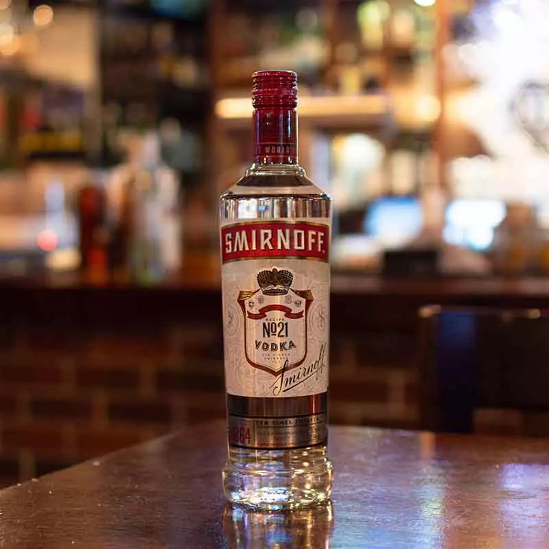 Trago de Smirnoff Vodka