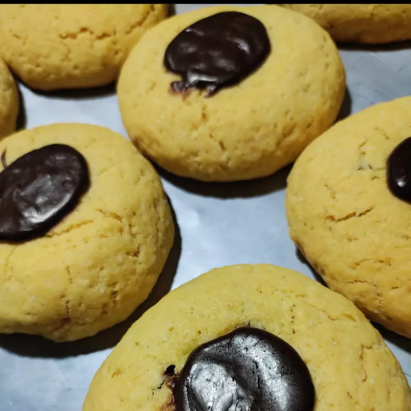 Broa recheada com chocolate