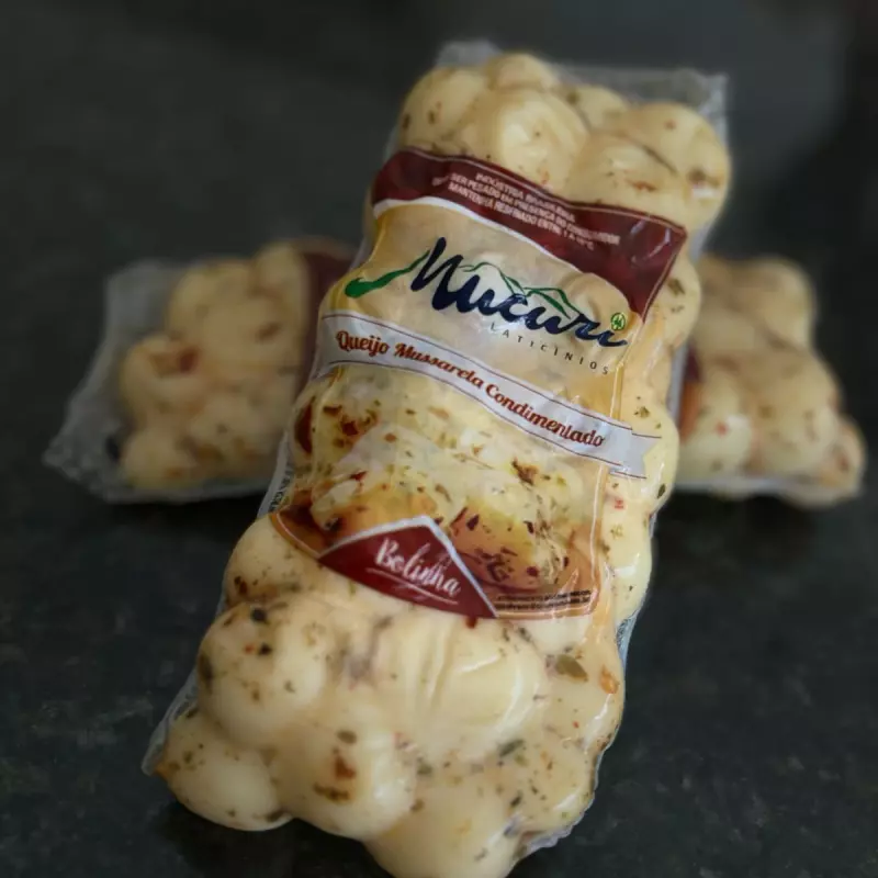 Queijo mussarela condimentado