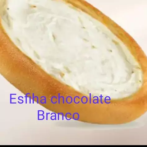 Esfiha de chocolate branco