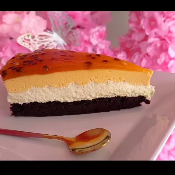 Fatia ( Mousse de maracujá )