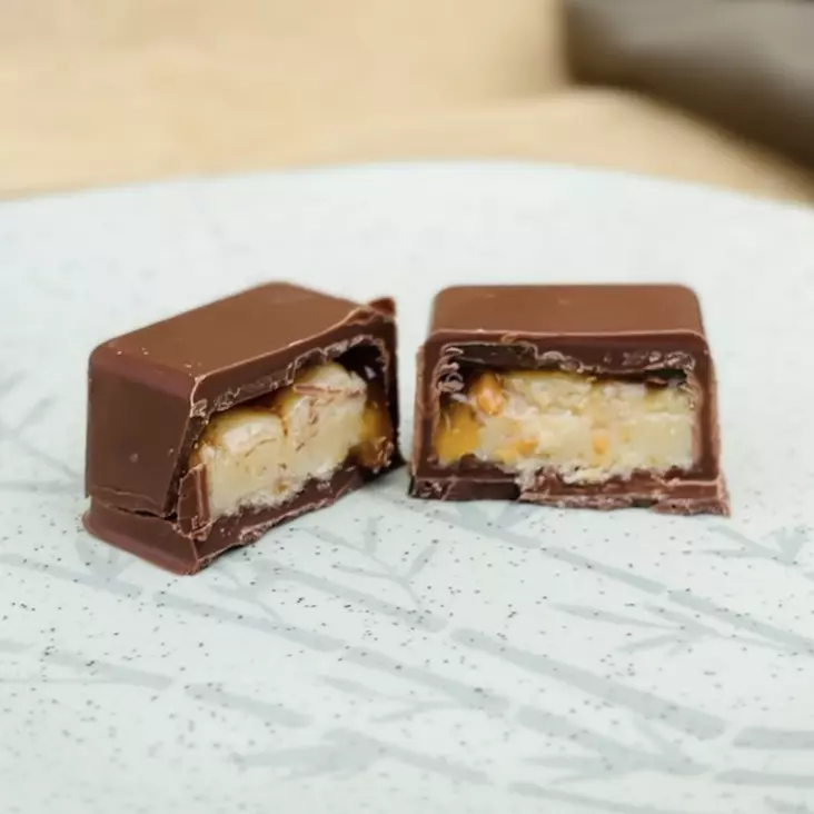 Bombolo de Paçoca com Caramelo