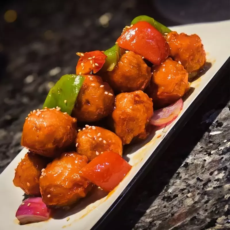 BOLITA DE PUERCO RELLENO MANGO 芒果咕噜肉