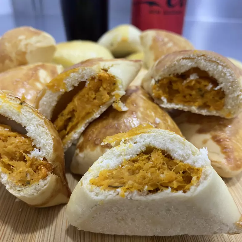Esfiha de Frango Pré ou Assado