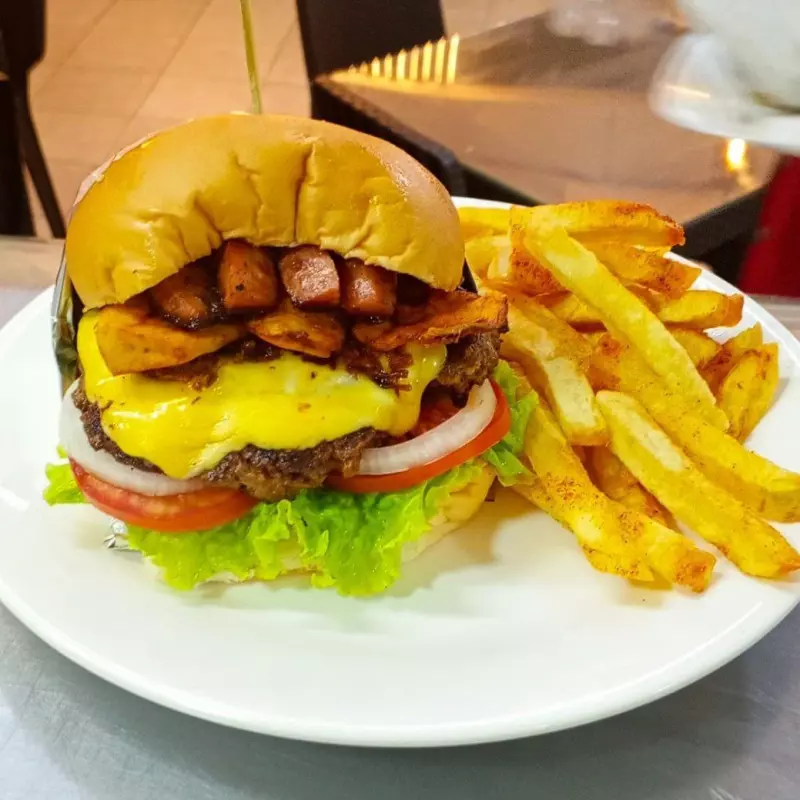 HAMBURGUESA MIXTA (PAN GRANDE)