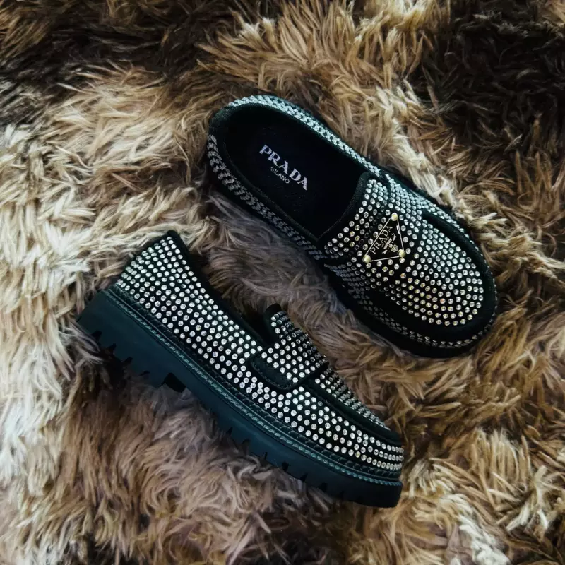 MOCASÍN PRADA BLACK GLOW