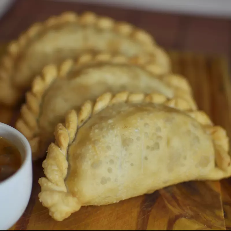 Empanada de panceta y queso Frita