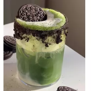 Oreo Matcha Latte