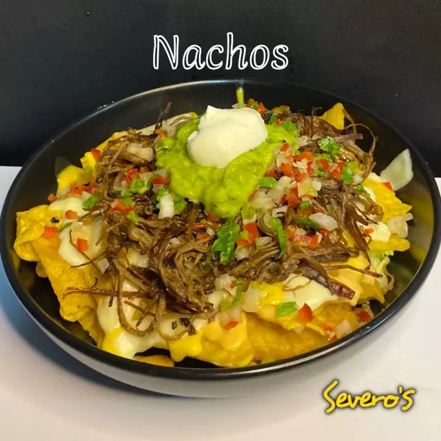 NACHOS DE CARNE