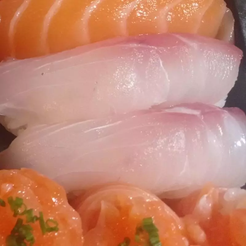 Nigiri peixe branco 2 unidades