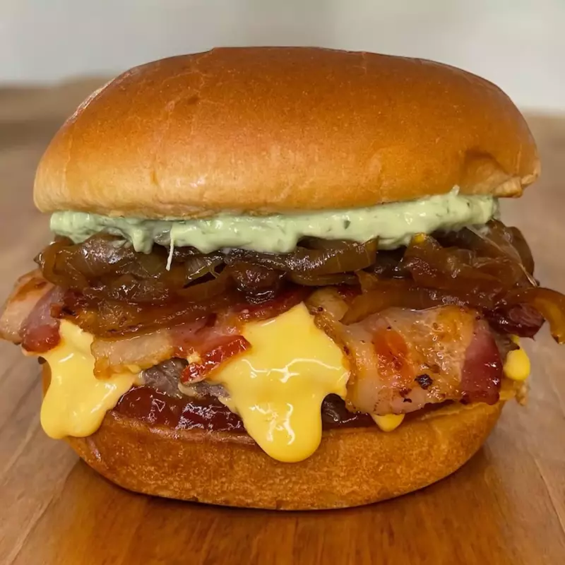 Golden Burger — experimente já!