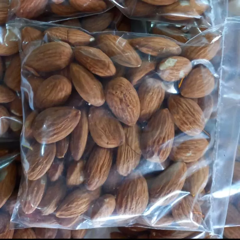 ALMENDRA ENTERA 100 GRAMOS