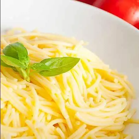 Spagueti con mantequilla