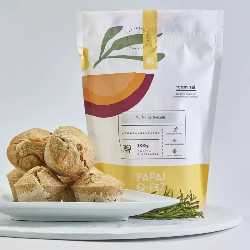 COM SAL Muffin brócolis c/ queijo