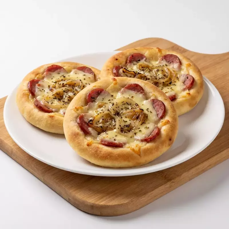 Esfiha Calabresa Acebolada