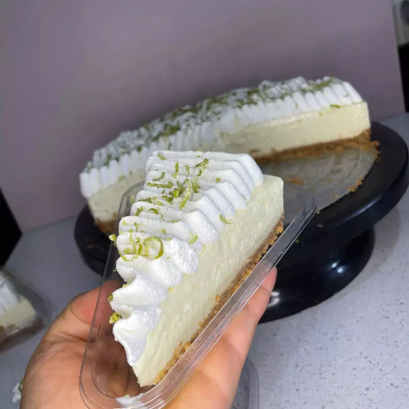 Torta de limão c chantininho