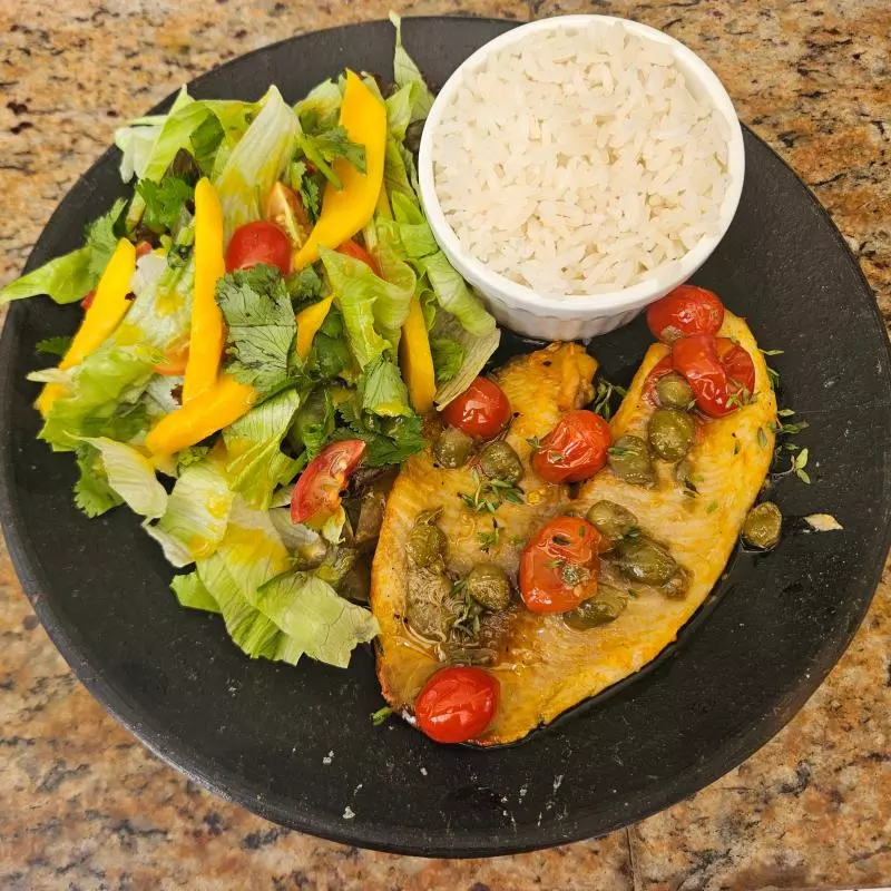 Tilápia com Molho de Alcaparras