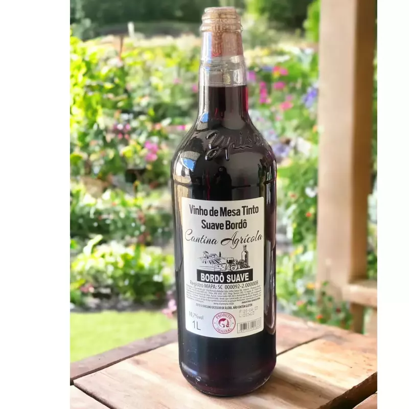 Vinho tinto suave bordô