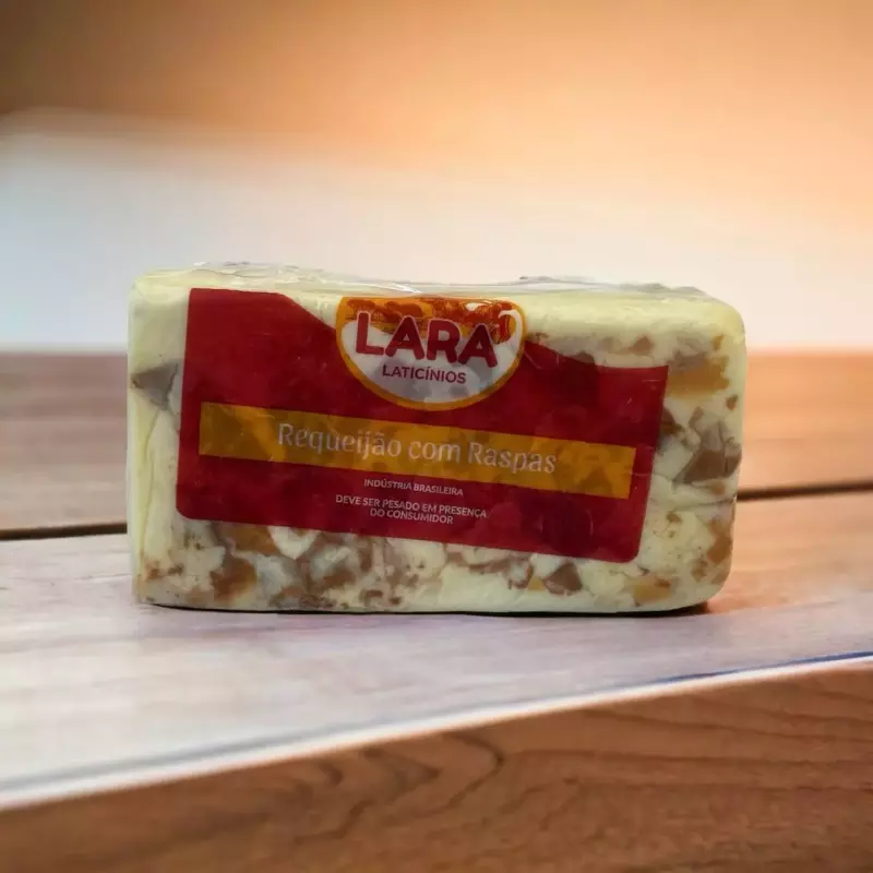 Requeijão com raspas (Lara)