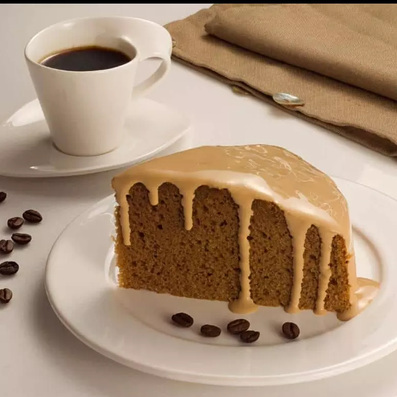 CAFÉ + BOLO