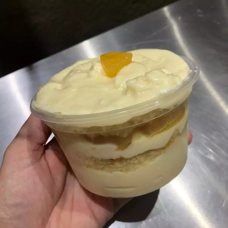 Bolo de Pote Ninho com Abacaxi