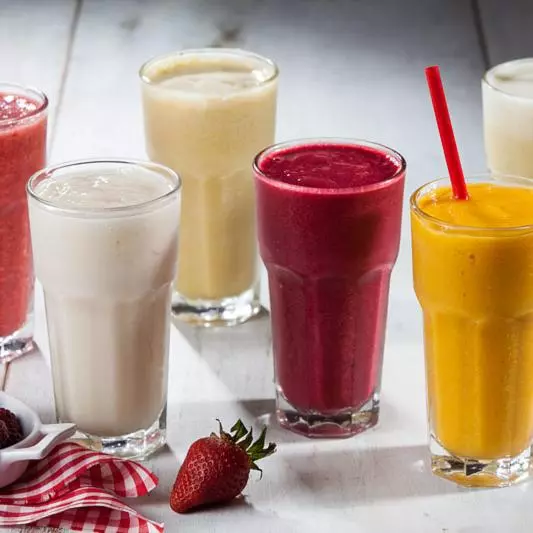 JUGO NATURAL EN LECHE