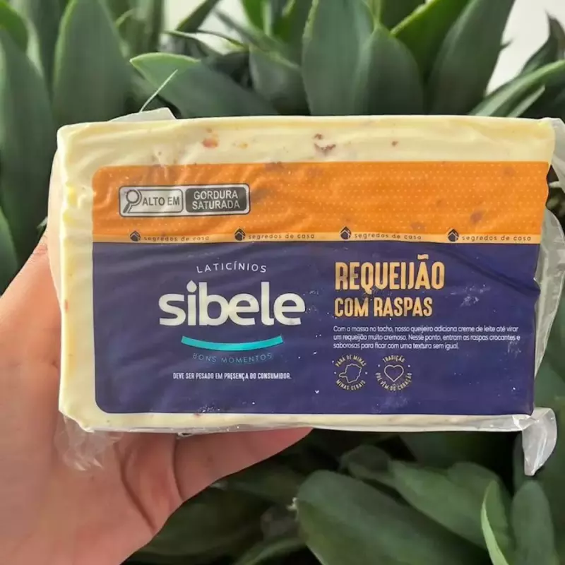 Requeijão com raspas (Sibele)