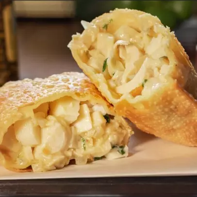 Pastel de Palmito Queijo e Catupiry.