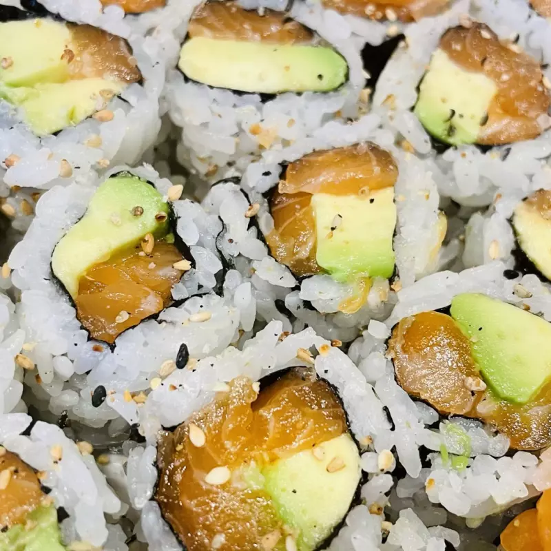 Uramaki Salmon Avocado
