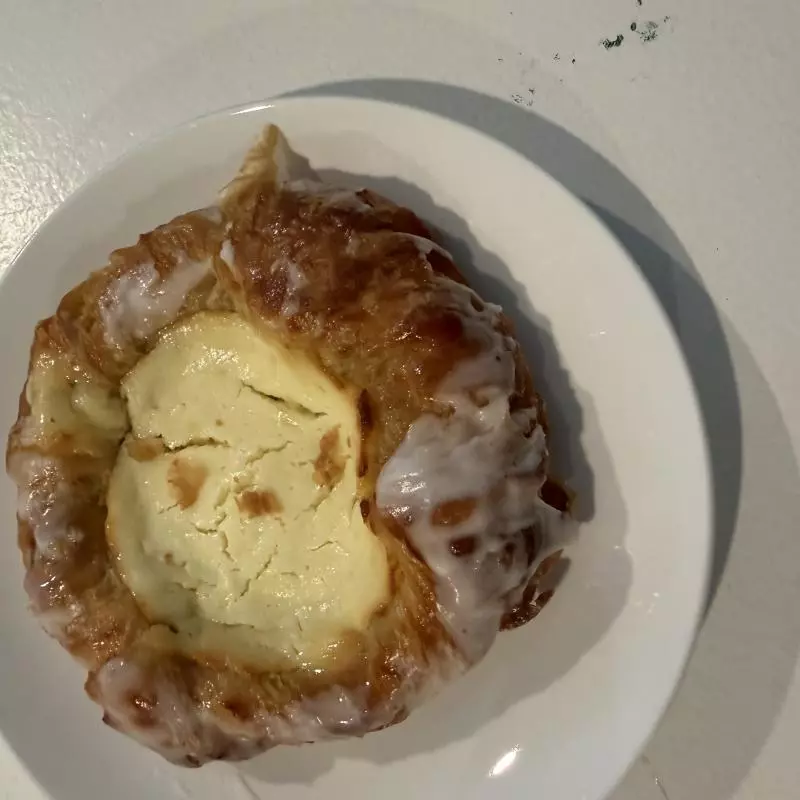 Cream cheese danish