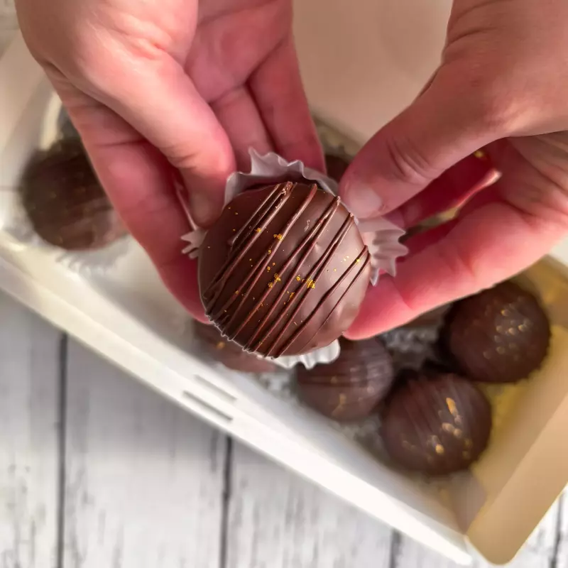 Caixa com 10 pães de mel