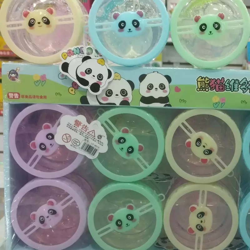 Slime escarchado pequeño panda