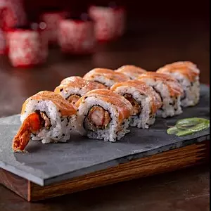 Salmão ebi uramaki ( 5 peças)