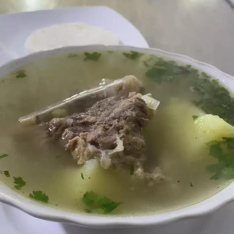 Caldo De Costilla