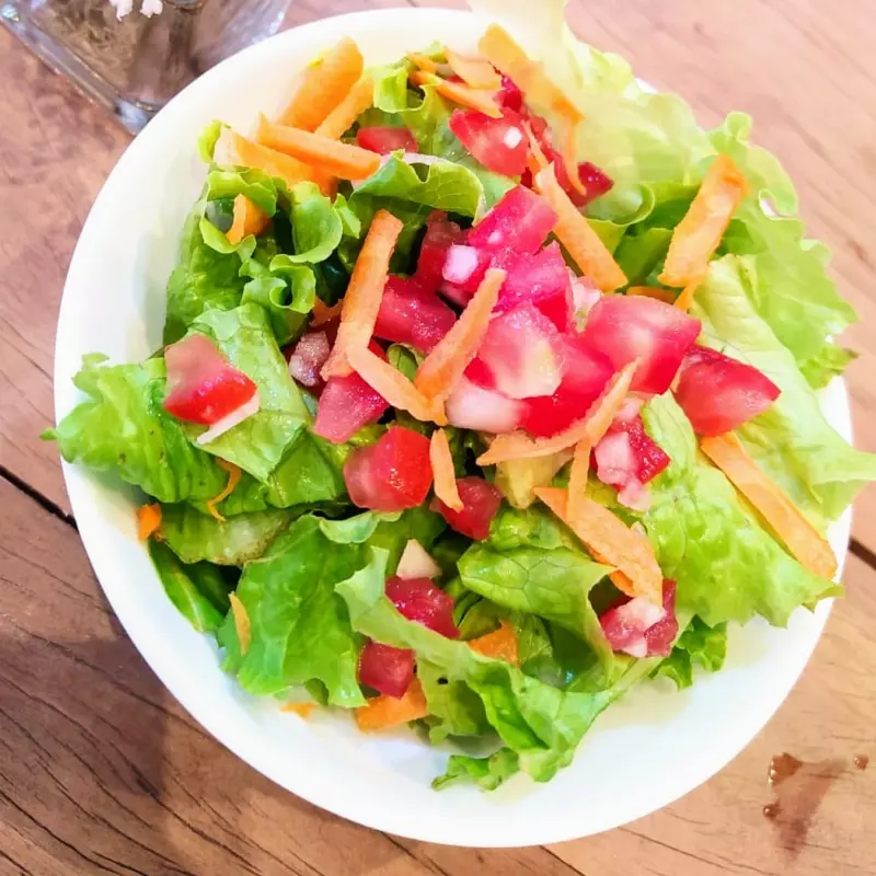 MEIA PORÇÃO DE SALADA
