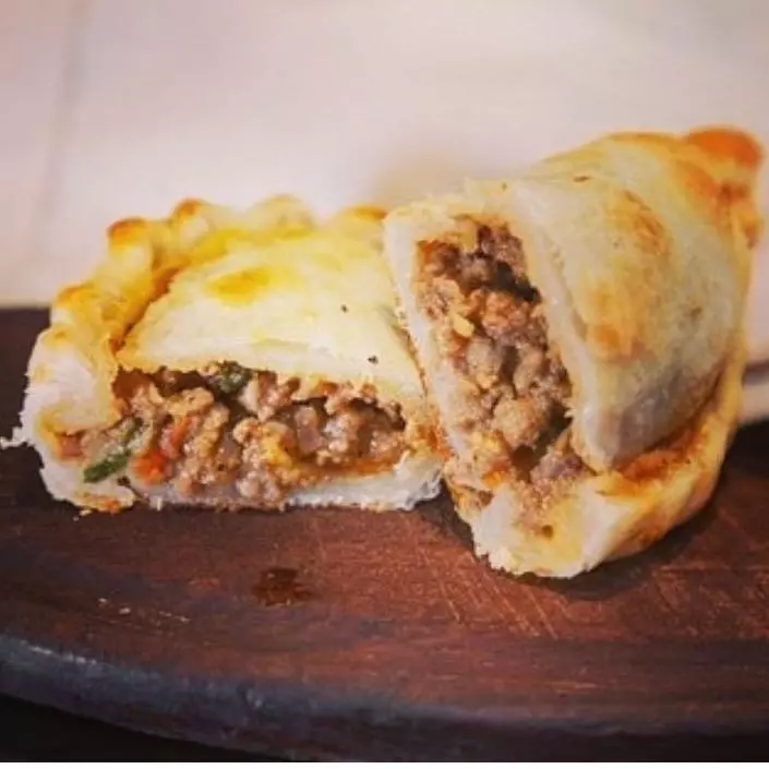 Empanada de carne picante
