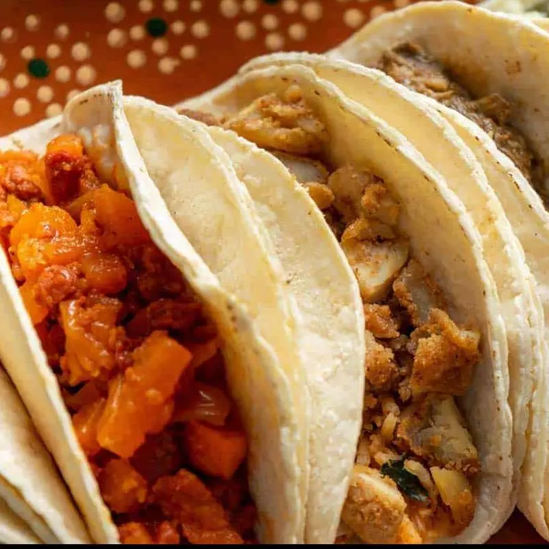 Tacos de Guisado