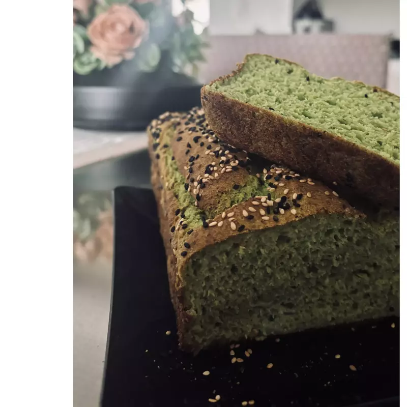 PÃO NUVEM COM ESPINAFRE