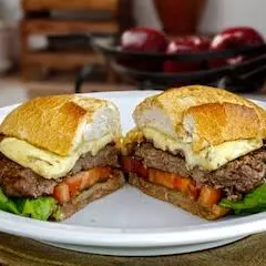 X filé carne no pão francês