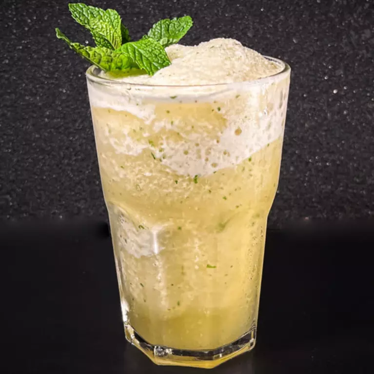 Suco abacaxi c/ hortelã