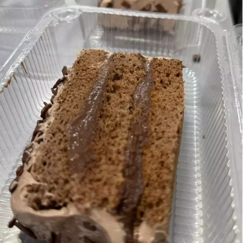 Fatia de torta brigadeiro